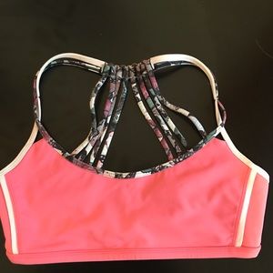 Lululemon Free to Be Bra